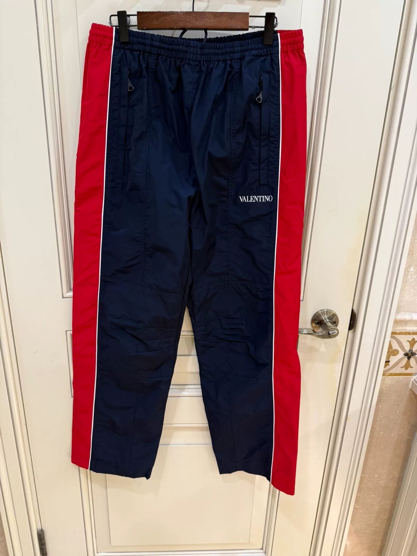 Valentino Valentino Red Side Buckle Navy Sweatpants Size US 30 / EU 46 - 2 Thumbnail