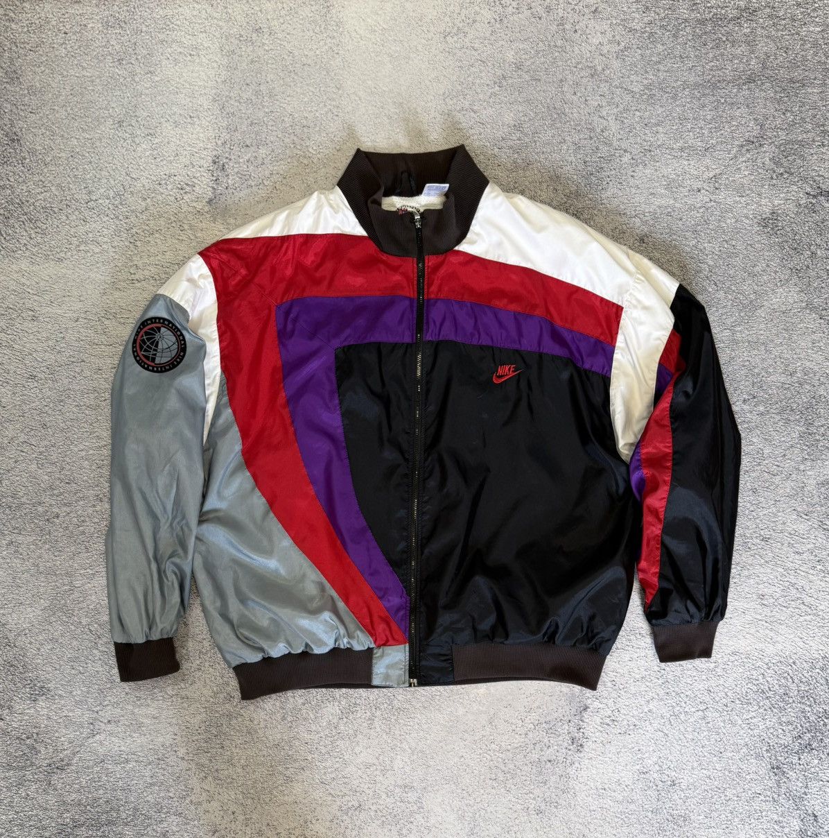 Nike Vintage 90s Nike International Track Jacket Windbreaker Size US XXL / EU 58 / 5 - 1 Thumbnail