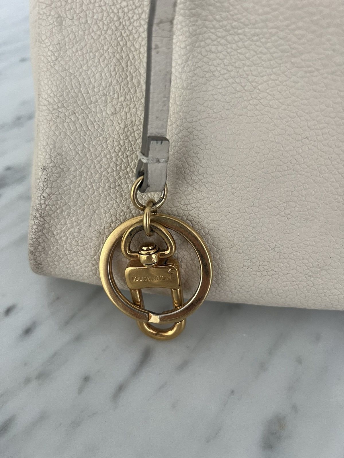 Louis Vuitton Louis Vuitton White Artsy MM Size ONE SIZE - 3 Thumbnail
