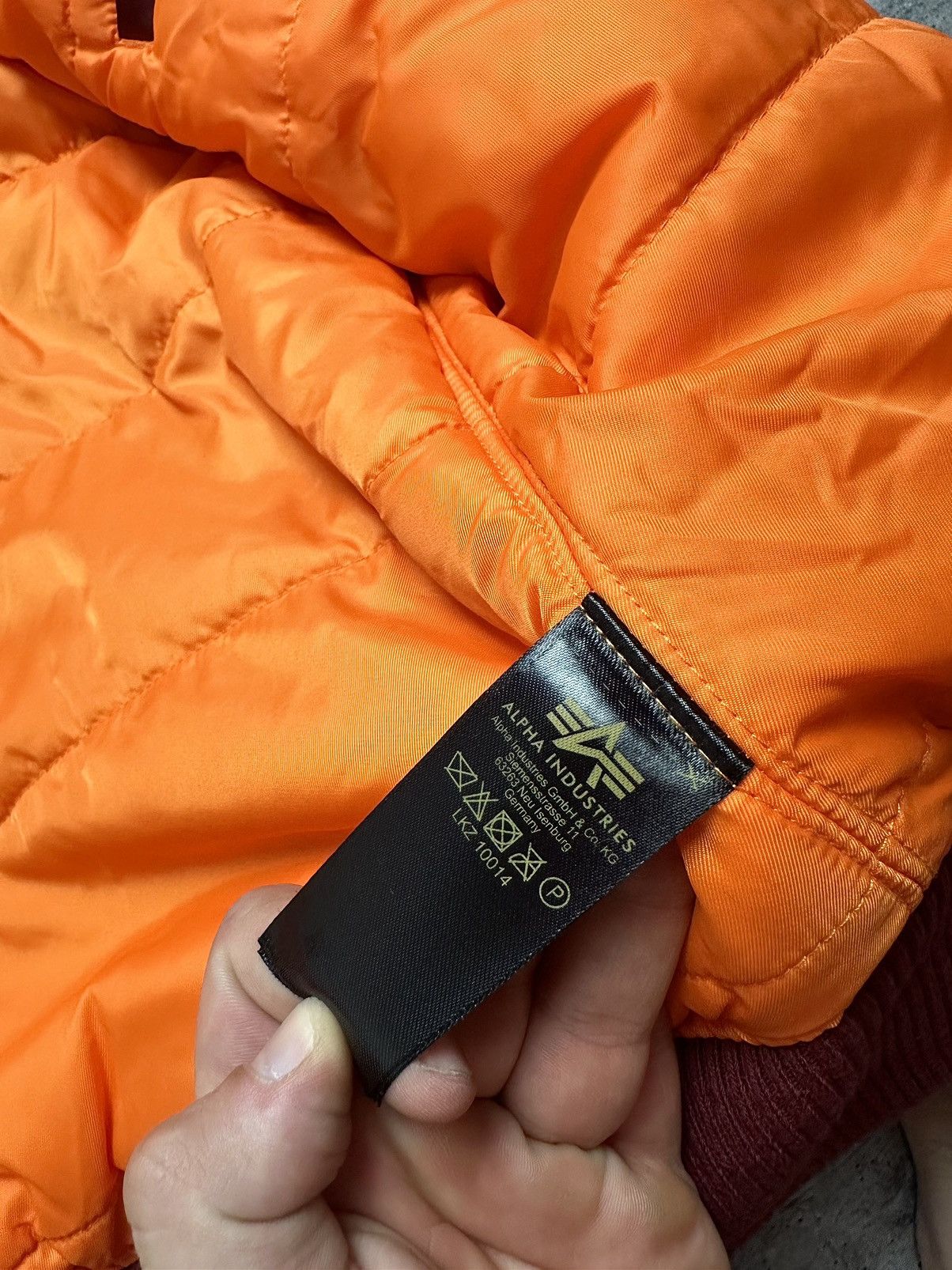 Alpha Industries Alpha Industries MA-1 Bomber Jacket Y2K Hype Jacket Size L / US 10 / IT 46 - 7 Thumbnail