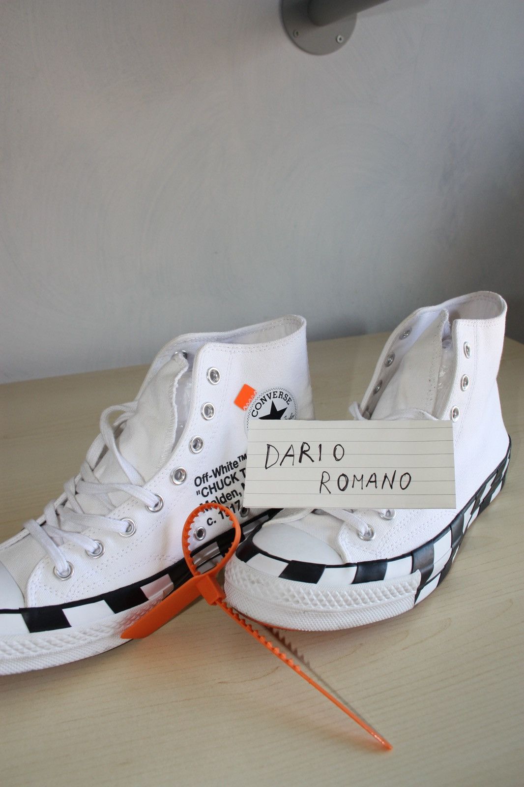 Converse × Off-White Converse X off white Size US 8.5 / EU 41-42 - 1 Thumbnail