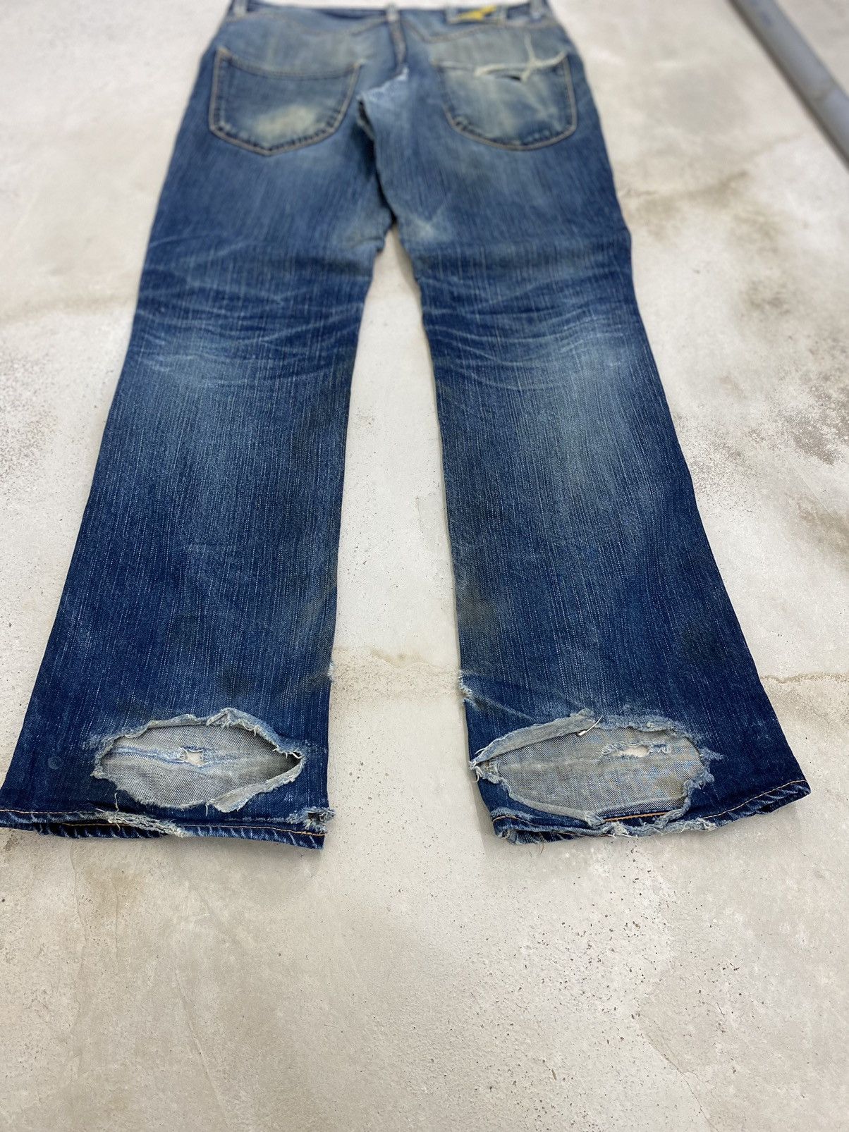 If Six Was Nine Vintage Meple Straight Leg Distressed Worn Look Classic Fade Size US 31 - 9 Thumbnail
