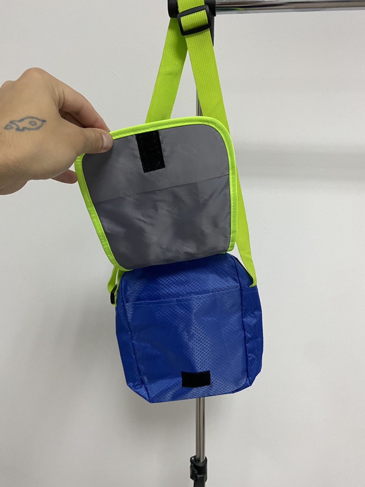 Nike Nike Vintage Shoulder Small Bag Big Logo Y2K Style Messenger Size ONE SIZE - 5 Thumbnail
