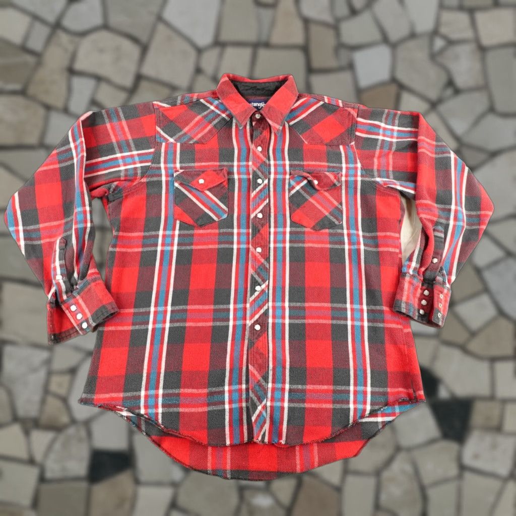 Wrangler VINTAGE Wrangler Shirt XL Red Plaid Western Pearl Snap X-Long Tail 90s Mens Shirt Size US XL / EU 56 / 4 - 1 Thumbnail