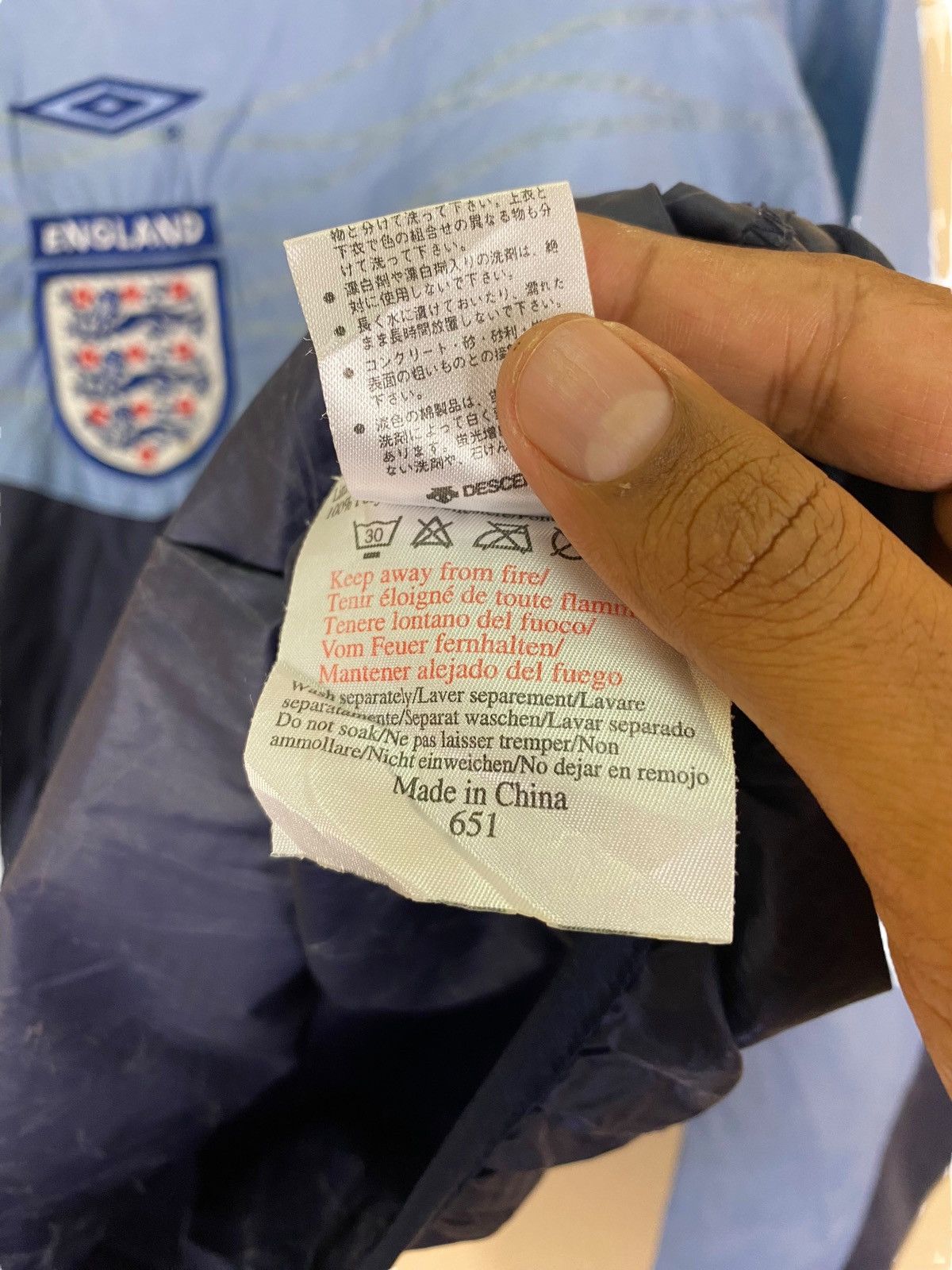 Umbro Early 2000s England Premier Training Jersey by Umbro Size US M / EU 48-50 / 2 - 12 Thumbnail