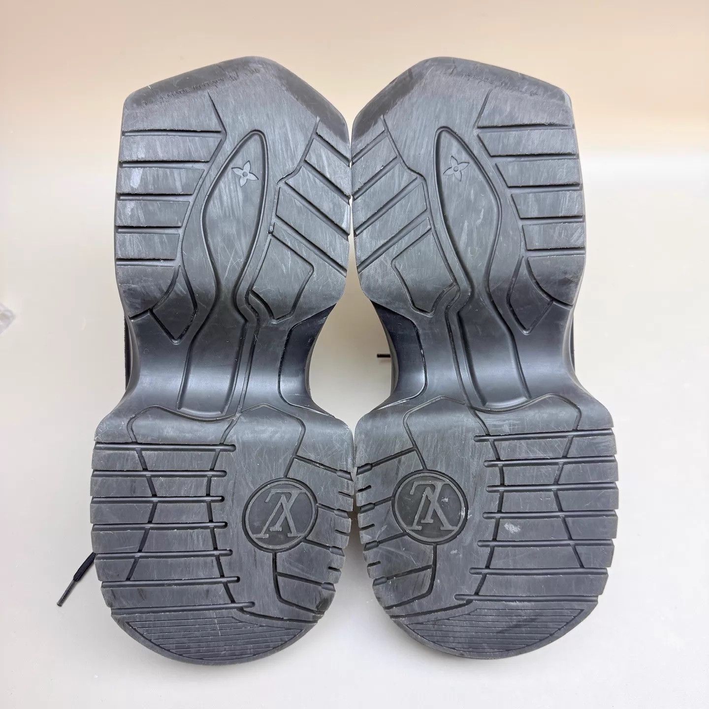 Louis Vuitton LV Black Brown Monogram Arch 2.0 Sneaker 95 New 38.5 EU Size US 8 / IT 38 - 6 Thumbnail
