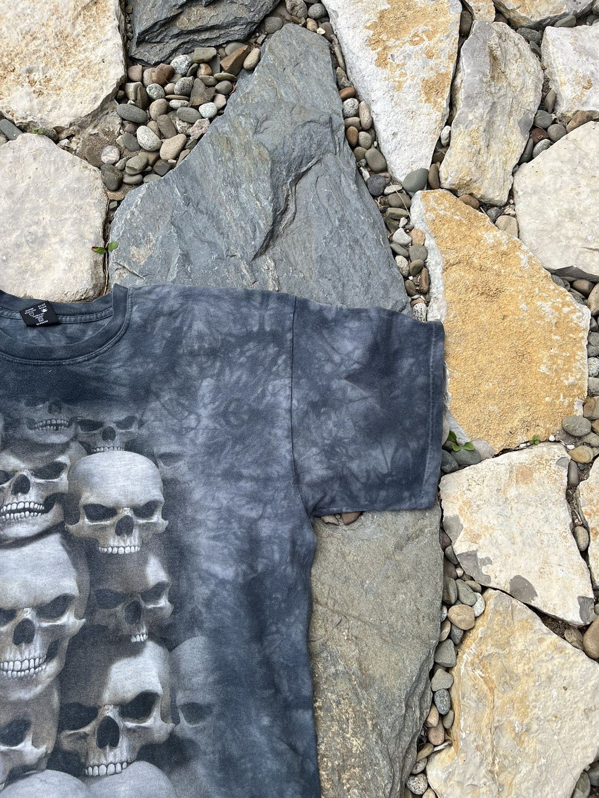 Vintage Vintage Skulbone dyed y2k skulls t-shirt tee all over print Size US XL / EU 56 / 4 - 3 Thumbnail