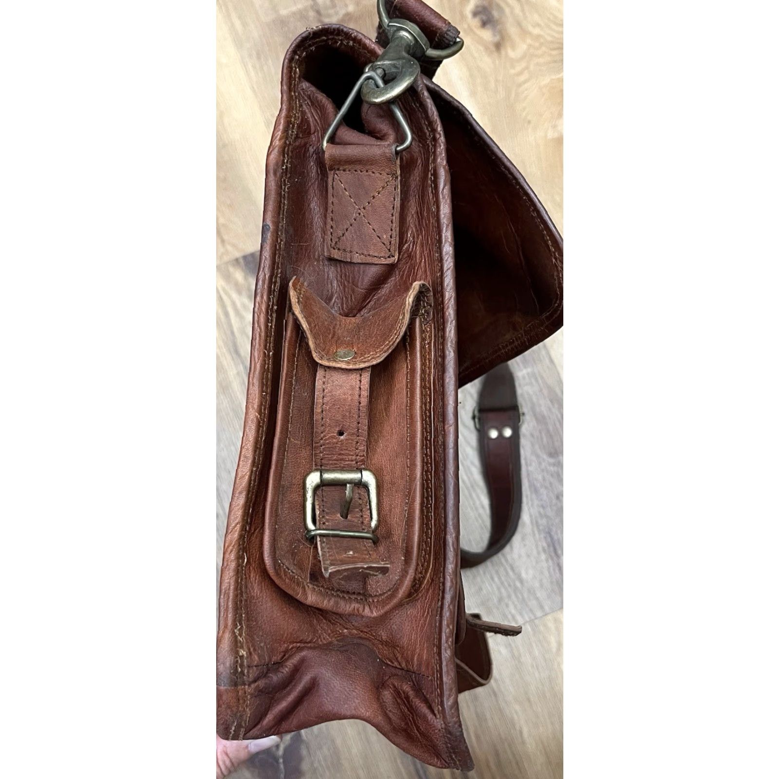 Vintage VINTAGE Sun Distressed Oiled Leather Messenger Bag Briefcase Satchel 17.5” x 13” x 5” Brown Mens Womens Neutral Size ONE SIZE - 7 Thumbnail