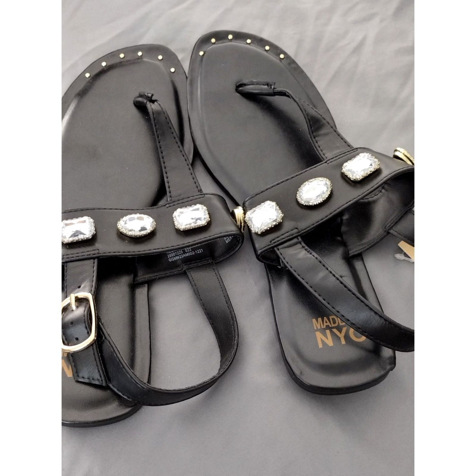 Vintage Madden NYC Sandals Women 6 US Black Faux Leather Jeweled Thong Sandals Rhinestone Adjustable Strap Size US 6 / IT 36 - 5 Thumbnail
