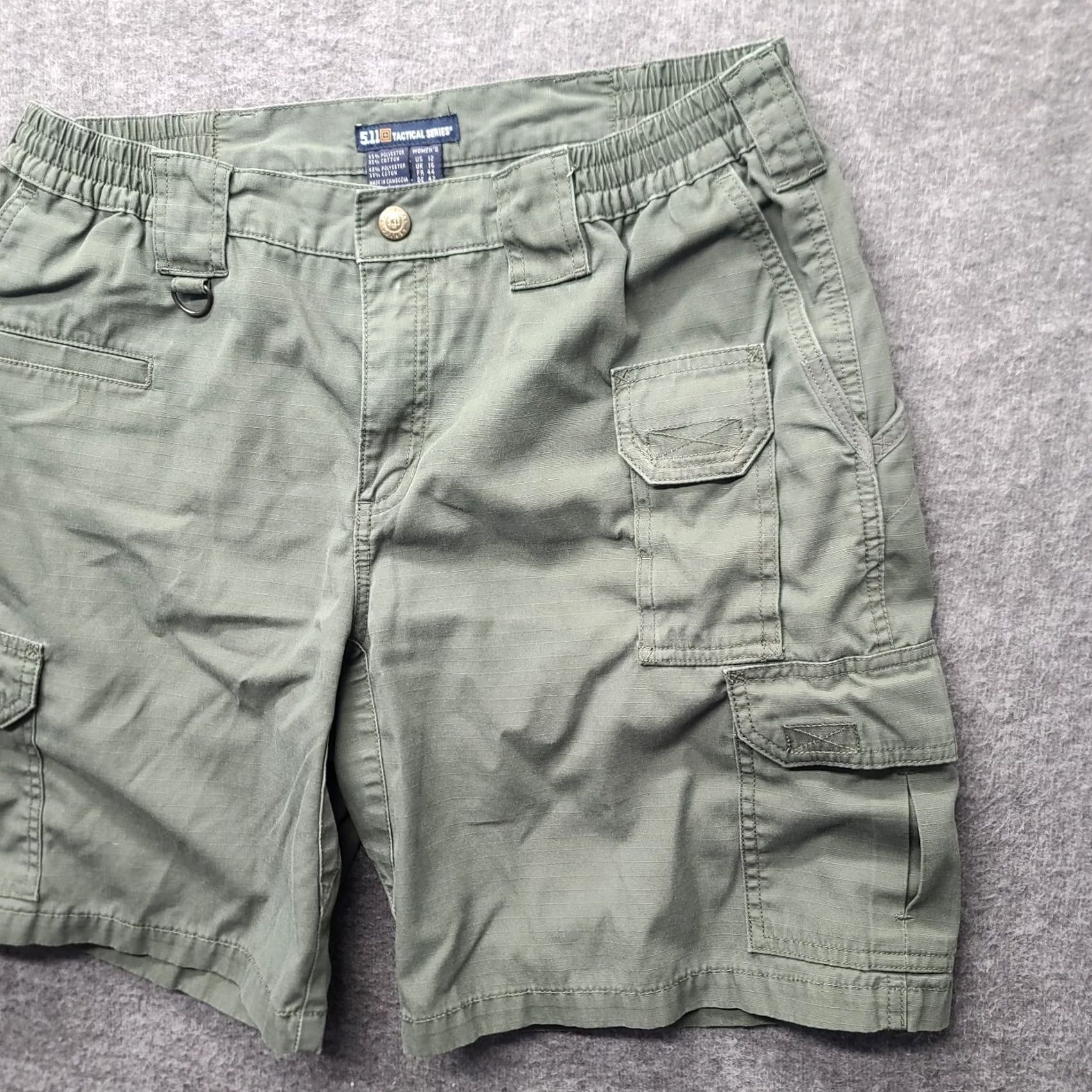Vintage 5.11 Tactical Shorts Womens 12 Cargo Outdoors Hiking Canvas Cotton Polyester Green Mid Rise 8 in Pockets Zipper Regular Fit Day Outdoor Womens Size 34" / US 12 / IT 48 - 6 Thumbnail