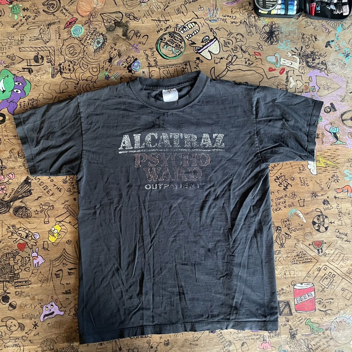 Vintage Late 90s “Alcatraz Psycho Ward” T Shirt Size US M / EU 48-50 / 2 - 1 Thumbnail