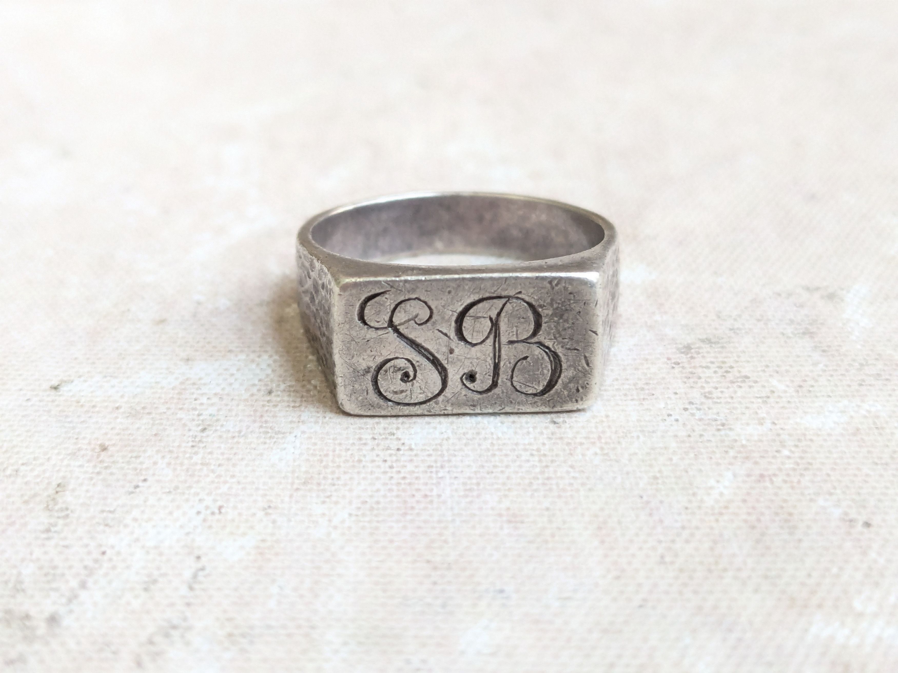Sterling Silver Vintage Sterling Silver Signet Ring Rectangle 9 Hammered Size ONE SIZE - 3 Thumbnail