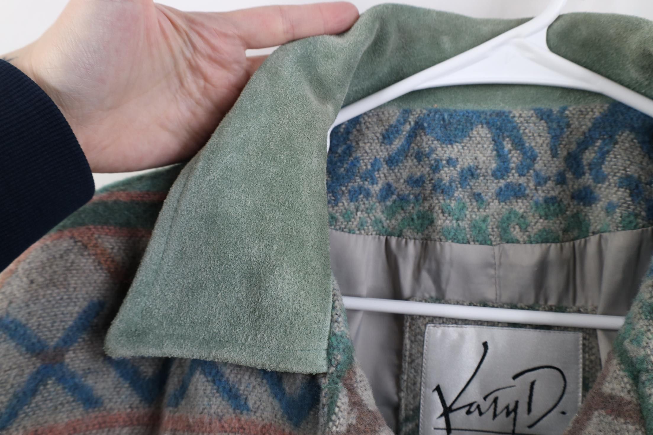 Vintage Vintage 90s Streetwear Button Southwestern Wool Suede Jacket Size XL / US 12-14 / IT 48-50 - 8 Thumbnail
