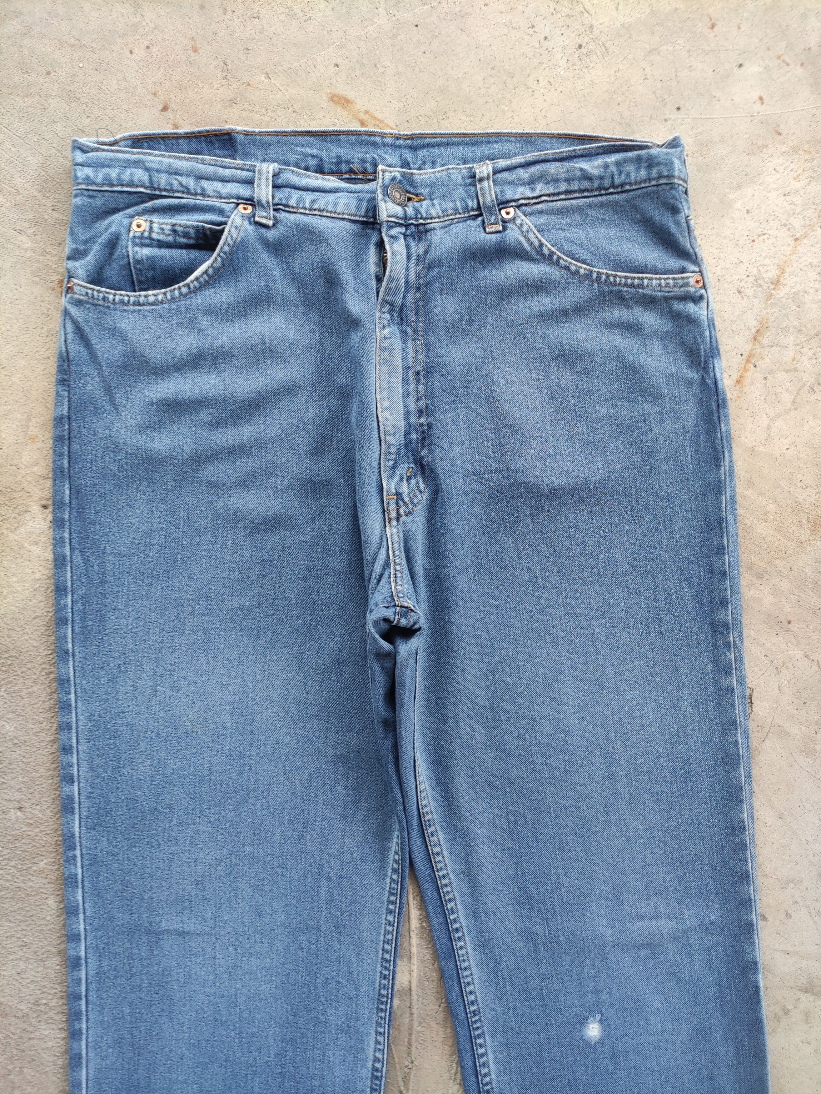 Levi's Vintage Levis Jean Distressed Faded Denim Waist 35 Size US 35 - 3 Thumbnail