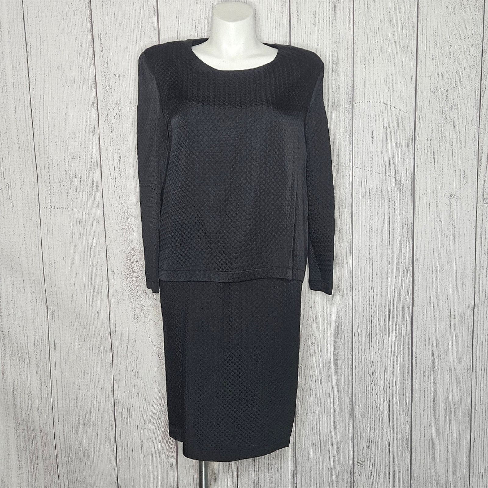 Vintage Vintage 80s Hino & Malee Black Quilted Wool Blend Skirt Set Size M / US 6-8 / IT 42-44 - 1 Thumbnail