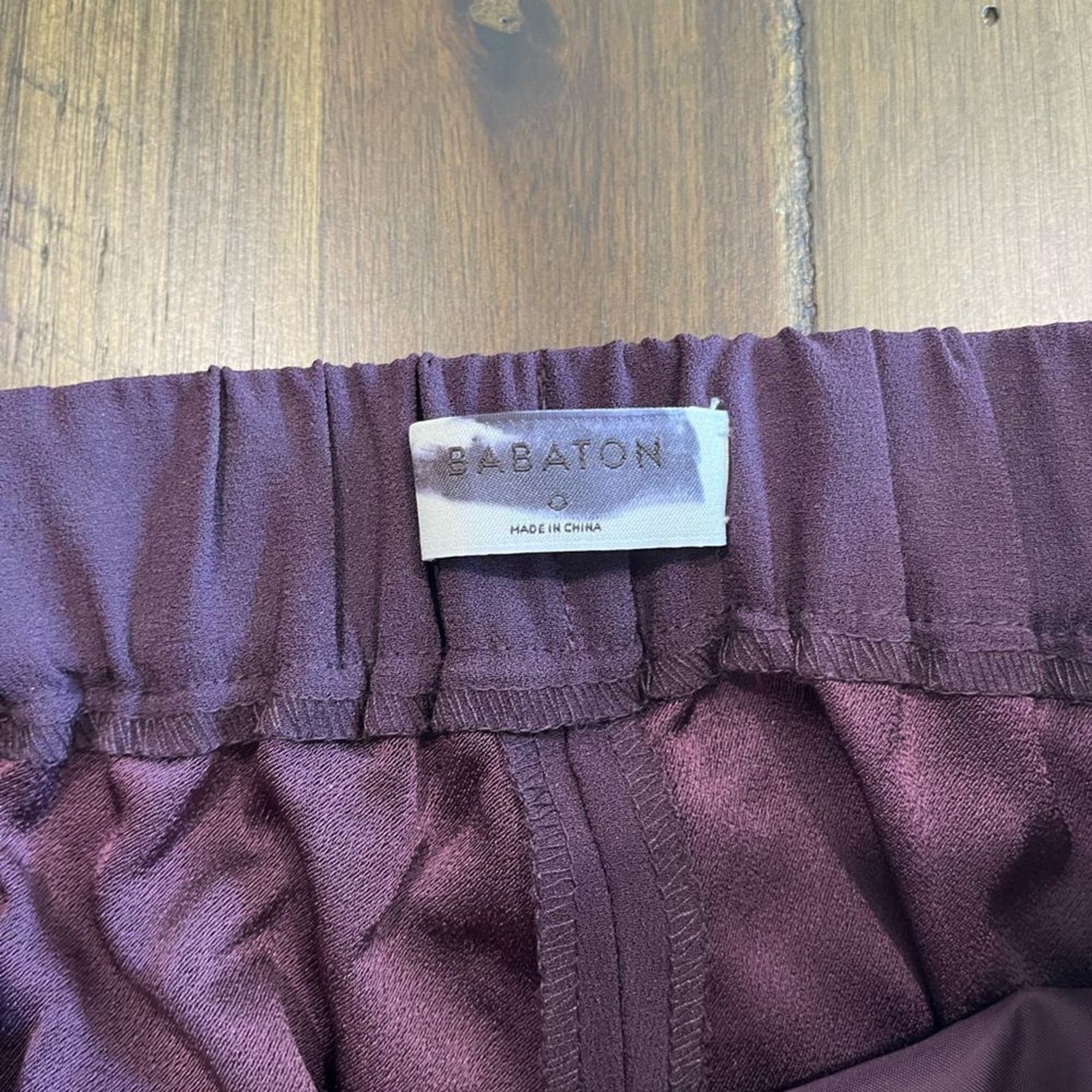 Vintage Babaton Aritzia Conan Cropped Trousers Plum - Size 0 Size 25" / US 0 / IT 36 - 5 Thumbnail