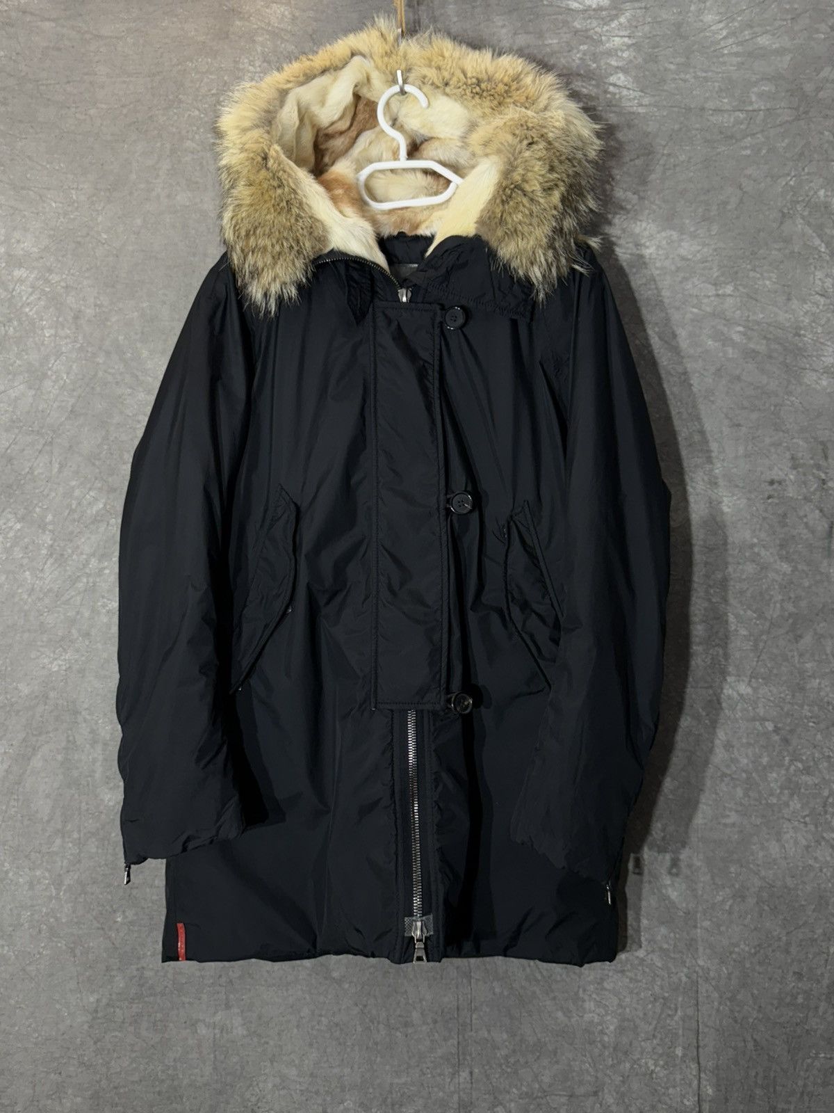 Prada Prada gore tex fur jacket red tab Size L / US 10 / IT 46 - 1 Thumbnail