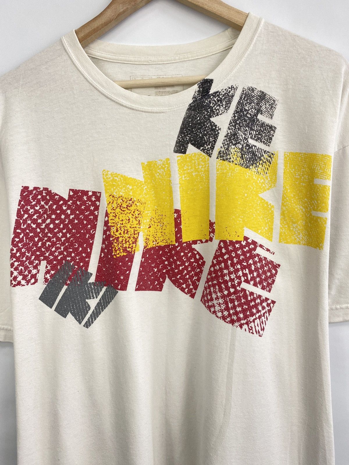 Nike 🇺🇸 Vintage 90s Nike Art Asymmetrical T-Shirt Rare Retro Y2K Size US XL / EU 56 / 4 - 4 Thumbnail