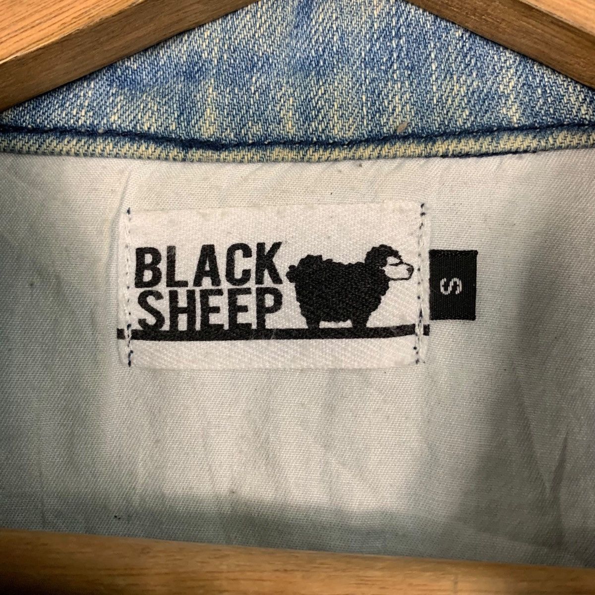 Black Sheep BLACK SHEEP Washed Blue Studded Denim Jacket #2734-C123 Size US S / EU 44-46 / 1 - 16 Thumbnail