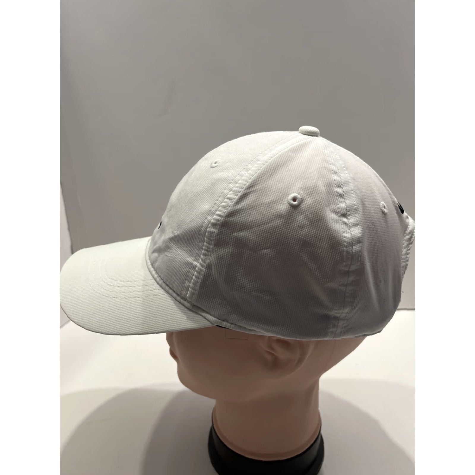 Nike Nike Bay Hill Hat Baseball Cap White Adjustable One Size Adult Men Cap Seasonal Casual Classic Solid"} Size ONE SIZE - 2 Thumbnail