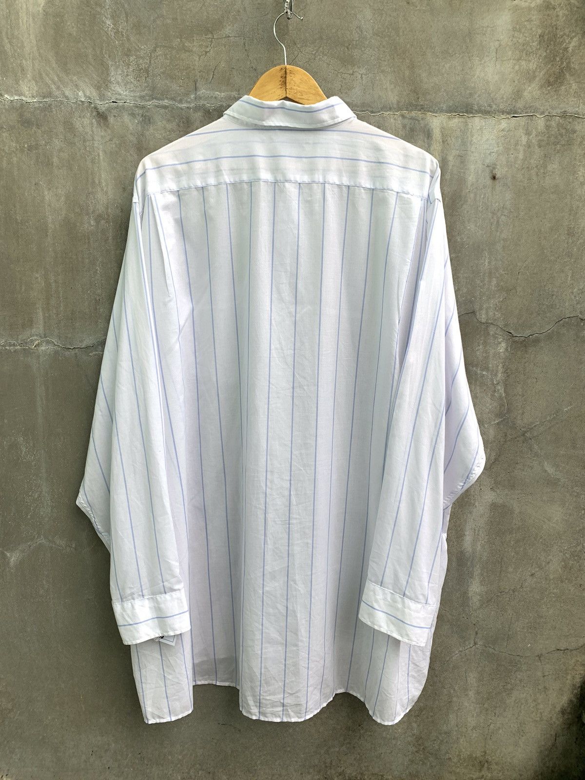 Vetements SS18 Patch - Pocket Striped Cotton Shirt In White Strip Size US S / EU 44-46 / 1 - 8 Thumbnail