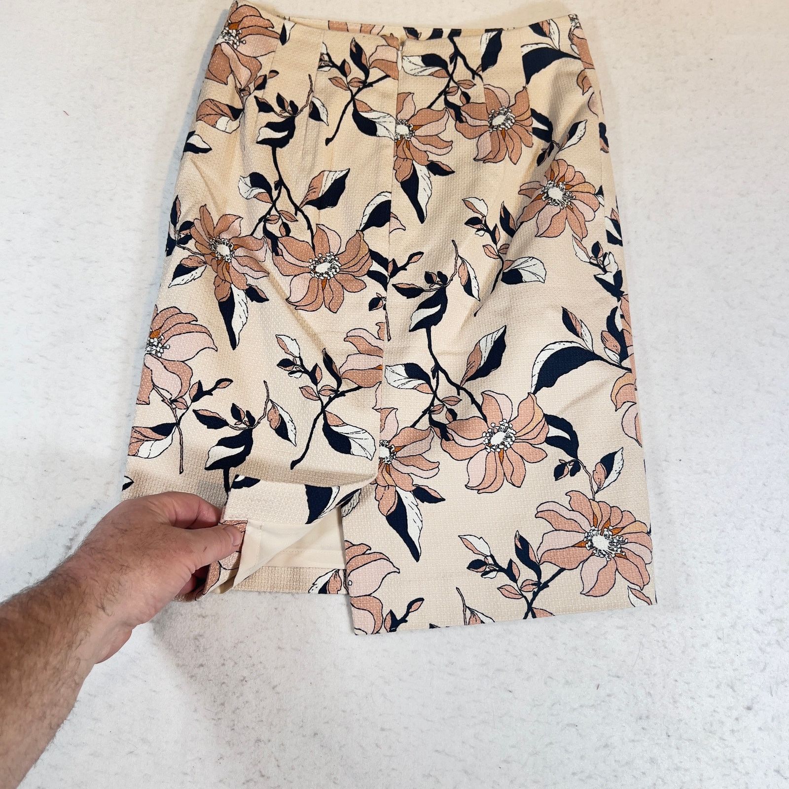 Ann Taylor Ann Taylor Petite Pencil Skirt 00P Japanese Floral Lined Size 24" / US 00 / IT 34 - 3 Thumbnail