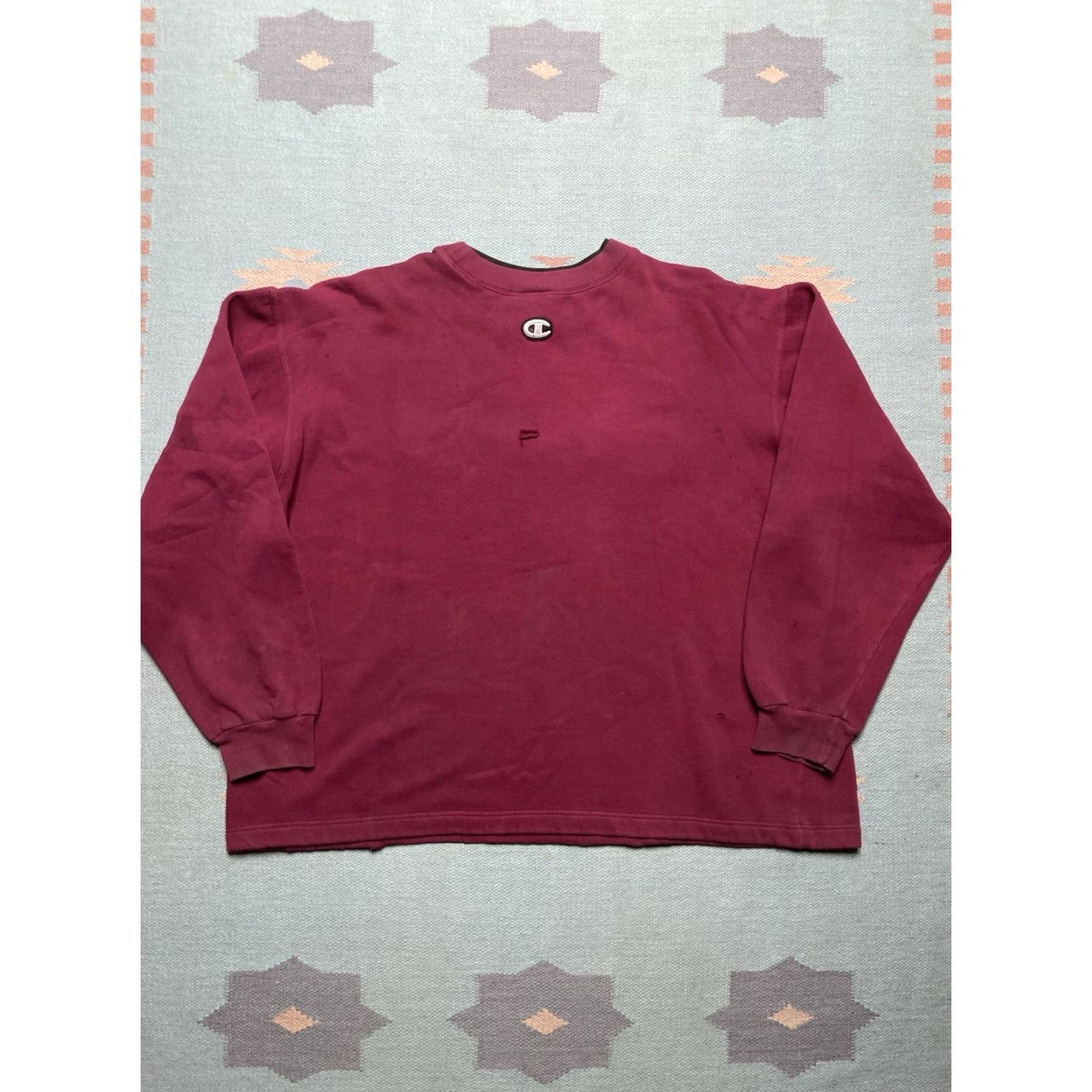 Champion VINTAGE Champion Embroidered Patch Logo Sweatshirt Crewneck Maroon Red XL Mens Adult Sweatshirt Pullover Distressed Size US XL / EU 56 / 4 - 2 Thumbnail