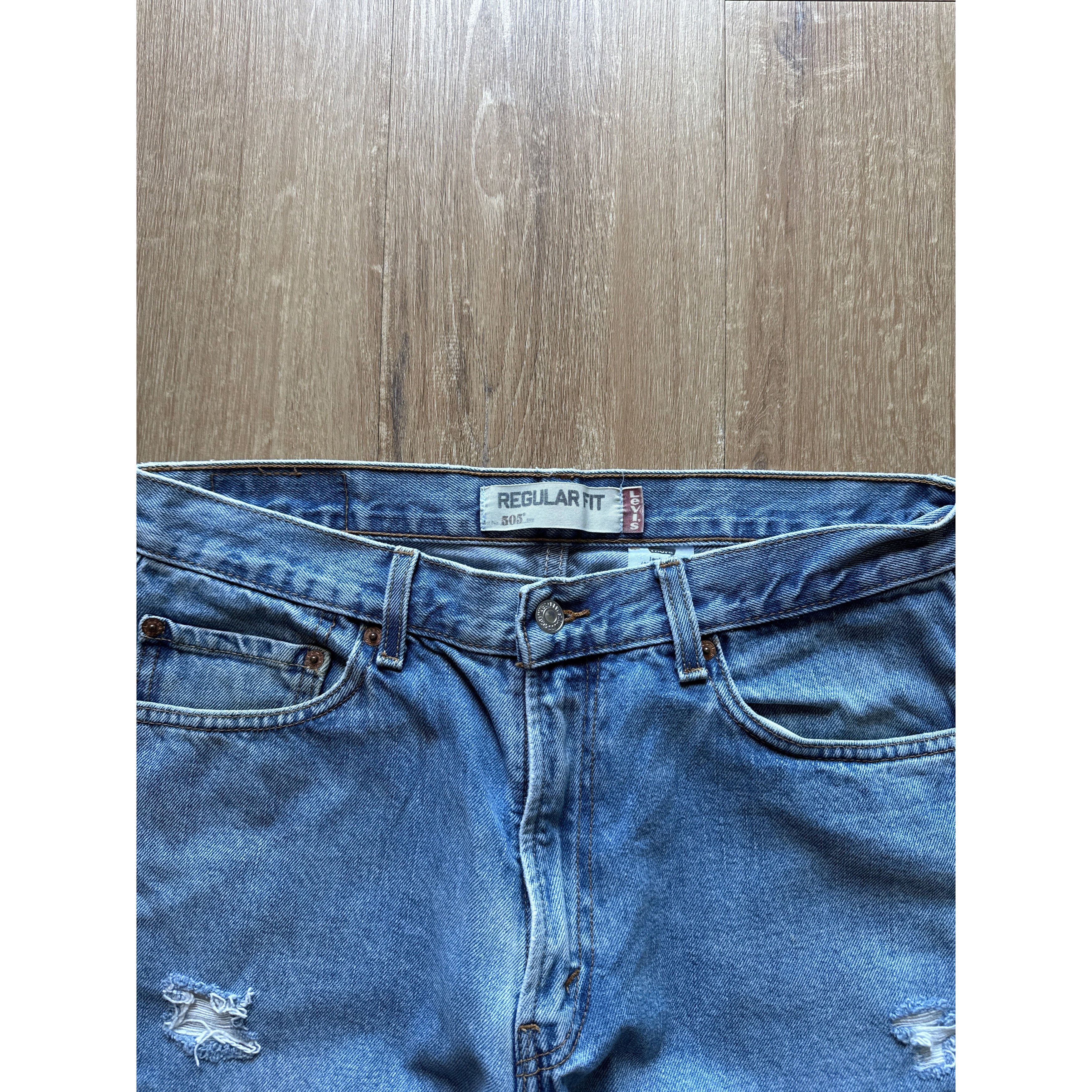 Levi's Levi’s 505 Regular Fit Distressed Light Washed Denim Jeans Size US 34 / EU 50 - 3 Thumbnail