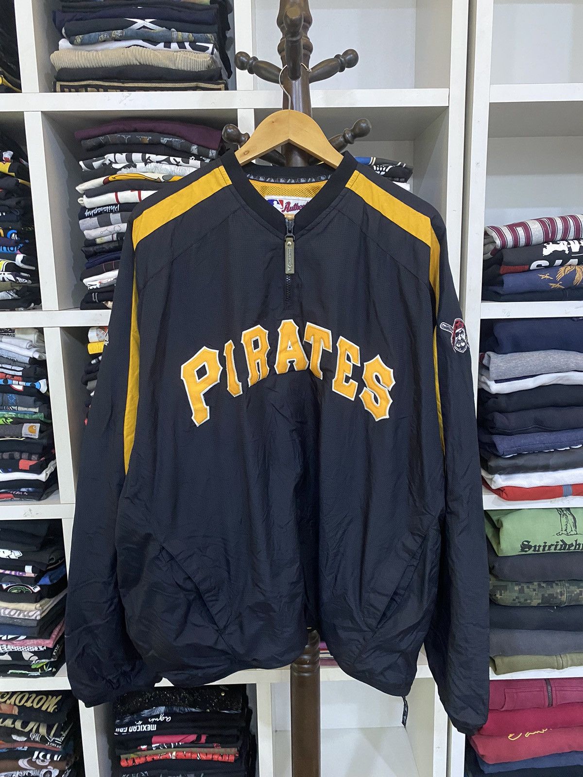 image of Majestic x Mlb Vintage Mlb Pittsburgh Pirates Sweater in Black Yellow, Men's (Size 2XL)