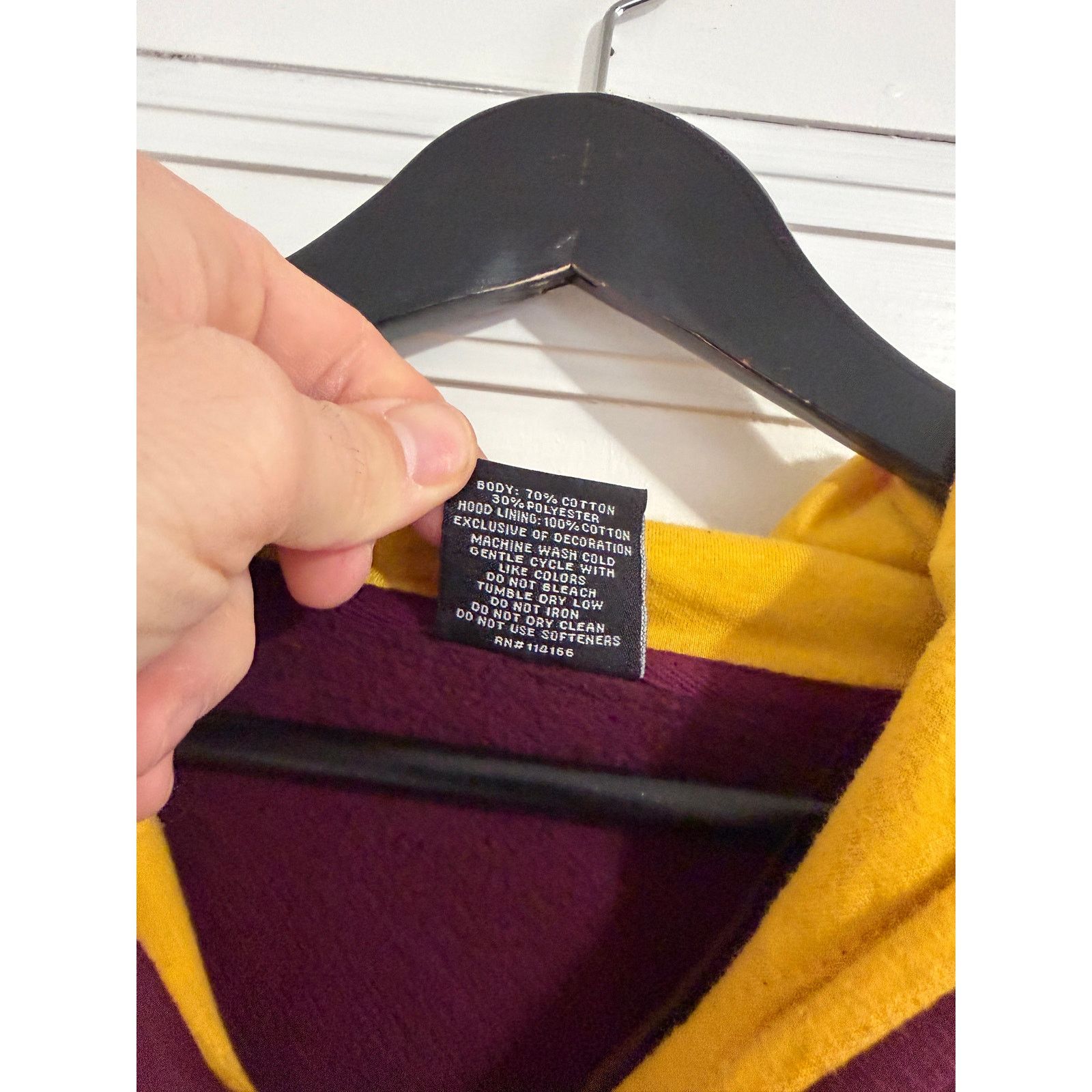Colosseum Athletics Minnesota Gophers Stitched College Hoodie Sweatshirt Size XL Size US XL / EU 56 / 4 - 4 Thumbnail