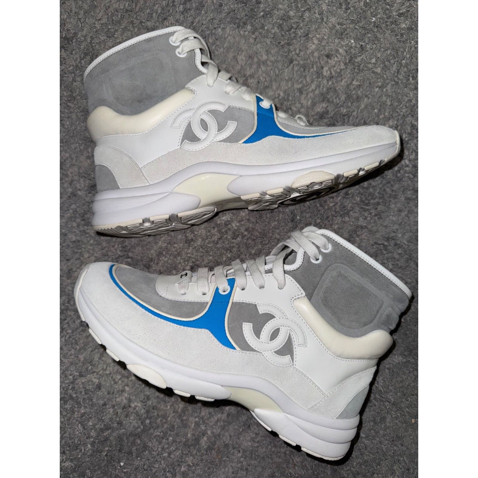 Chanel 18P CC Logo Lace Up Tie Flat Trainer High Top Sneaker 38 Size US 8 / IT 38 - 5 Thumbnail