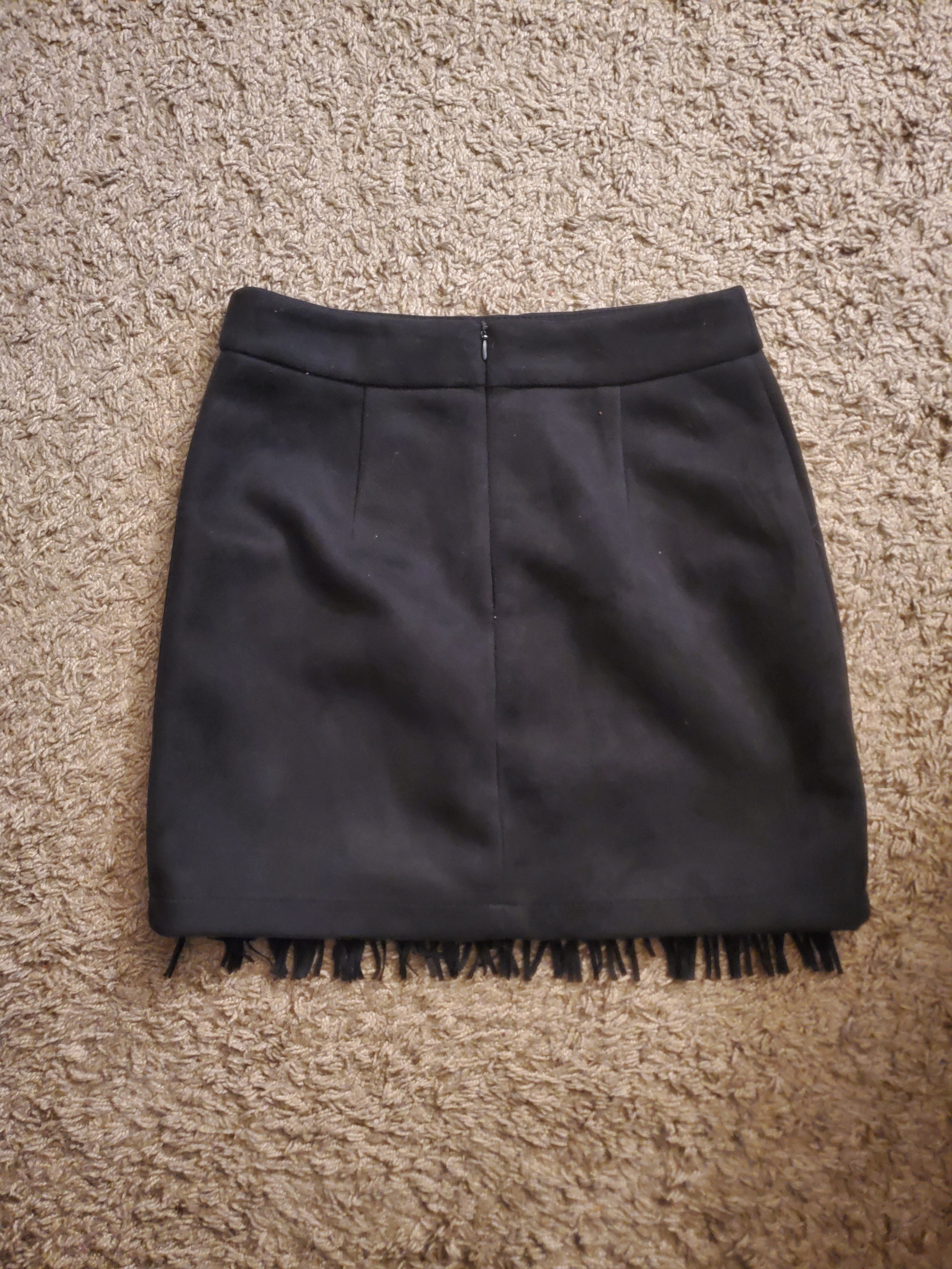 Other Black mini skirt with fringe + stud accents-size S Size 27" / US 4 / IT 40 - 4 Thumbnail