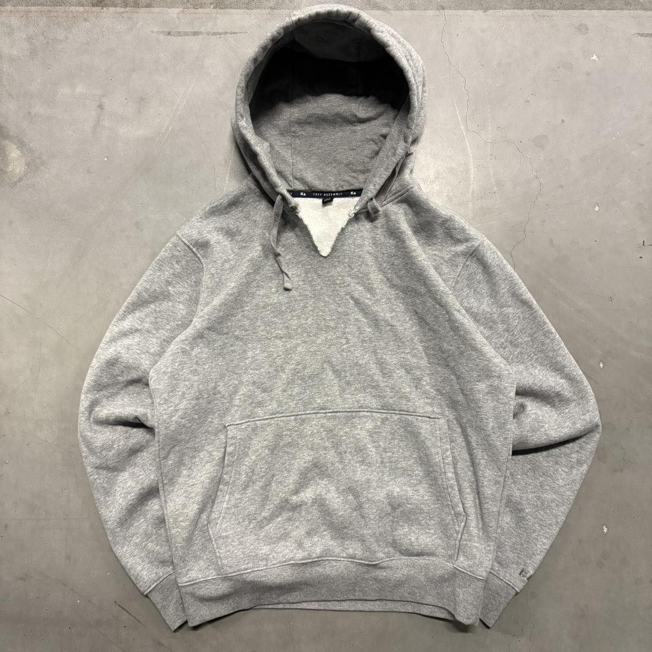 Vintage Crazy Vintage Y2K/2000s Blank Grey Minimalistic Hoodie! Size US S / EU 44-46 / 1 - 1 Thumbnail