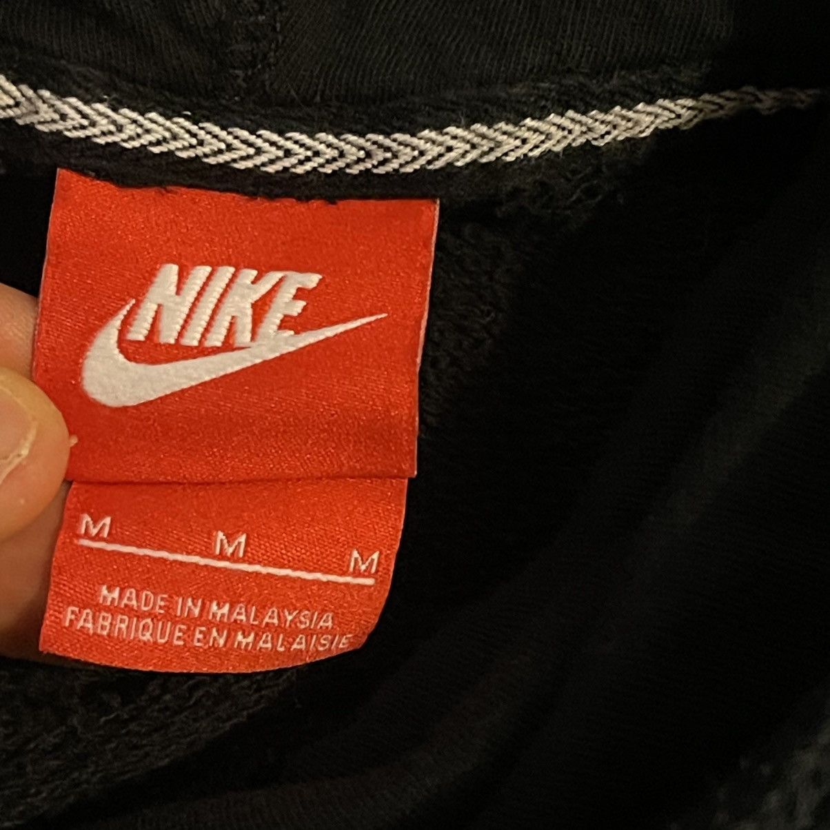 Nike Nike Hoodie Women Medium Black Sweatshirt Pullover Sweater Size M / US 6-8 / IT 42-44 - 3 Thumbnail