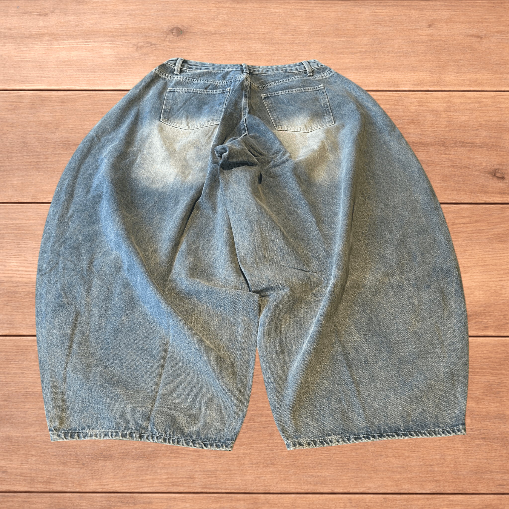 Japanese Brand Super baggy wide leg balloon fit jeans in mid blue wash. Size US 30 / EU 46 - 2 Thumbnail
