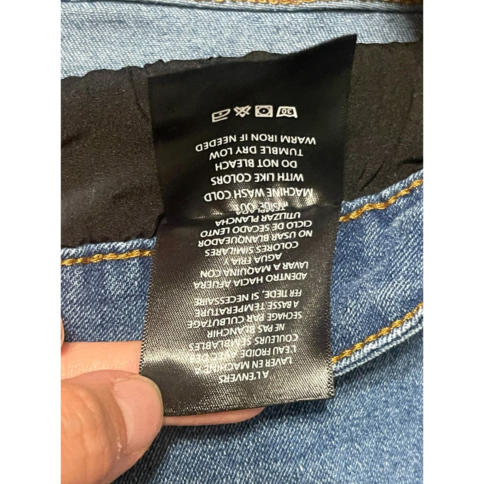 Vintage Tahari Jeans Women's Plus Size 24W Blue Denim Chloe Fit Solution Skinny Jeans Women 24W Blue Denim Tahari Regular Skinny 27 in Inseam Mens? Size 42" / US 20 - 7 Thumbnail