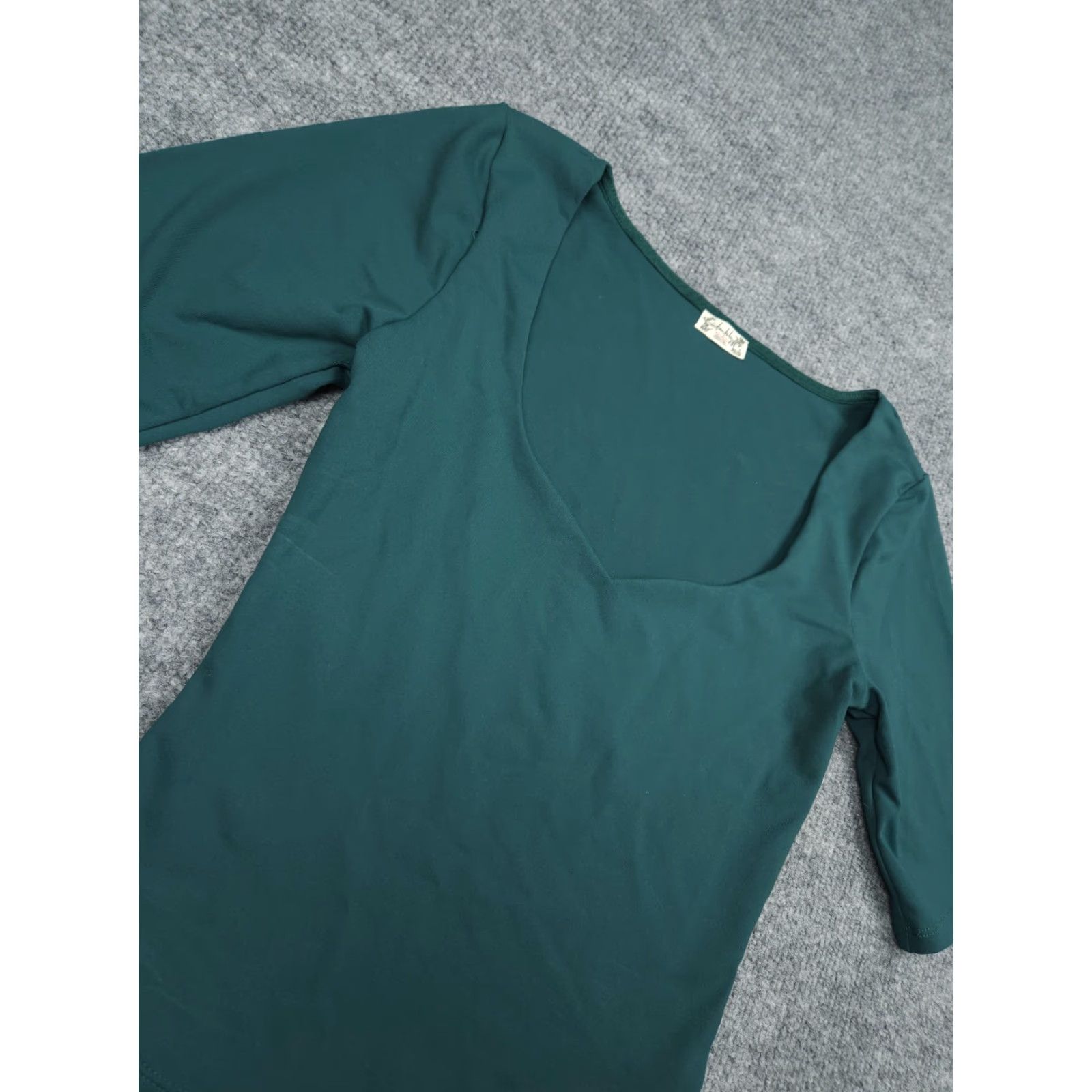 Free People Free People Shirt Top Women's XS Green Stretch V-Neck Short Sleeve Casual Slim Basic T-Shirt Women XS Green Stretch Size XS / US 0-2 / IT 36-38 - 3 Thumbnail