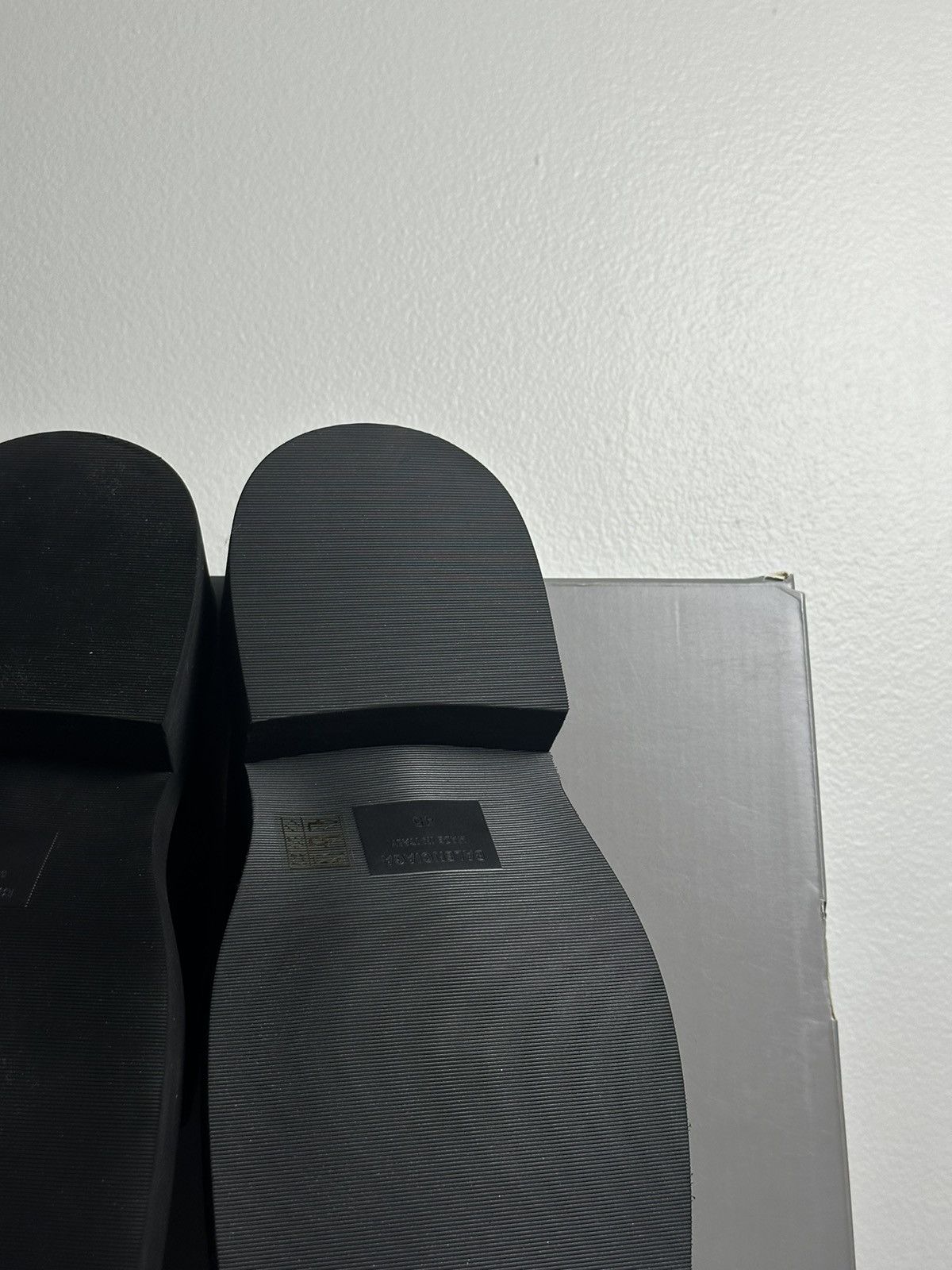 Balenciaga Balenciaga Inspector Leather 40mm Mule Size US 12 / EU 45 - 7 Thumbnail