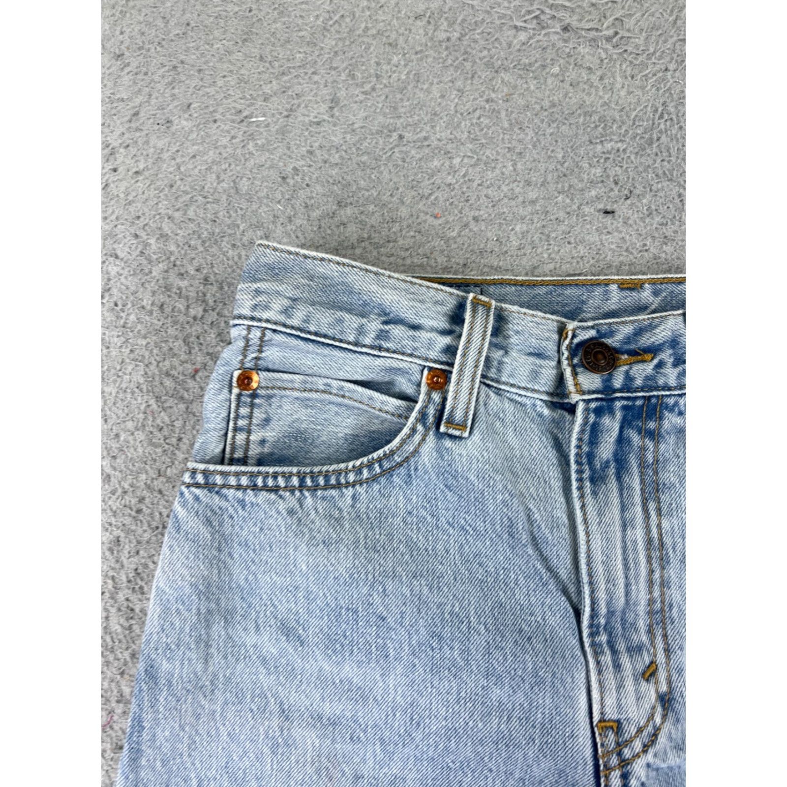 Levi's Levis Womens Denim Short Cut-Off 24 Blue Jean 5-Pocket Stitch Button Mid Rise 5.5in Inseam Casual Jazz Size 42" / US 20 - 4 Thumbnail