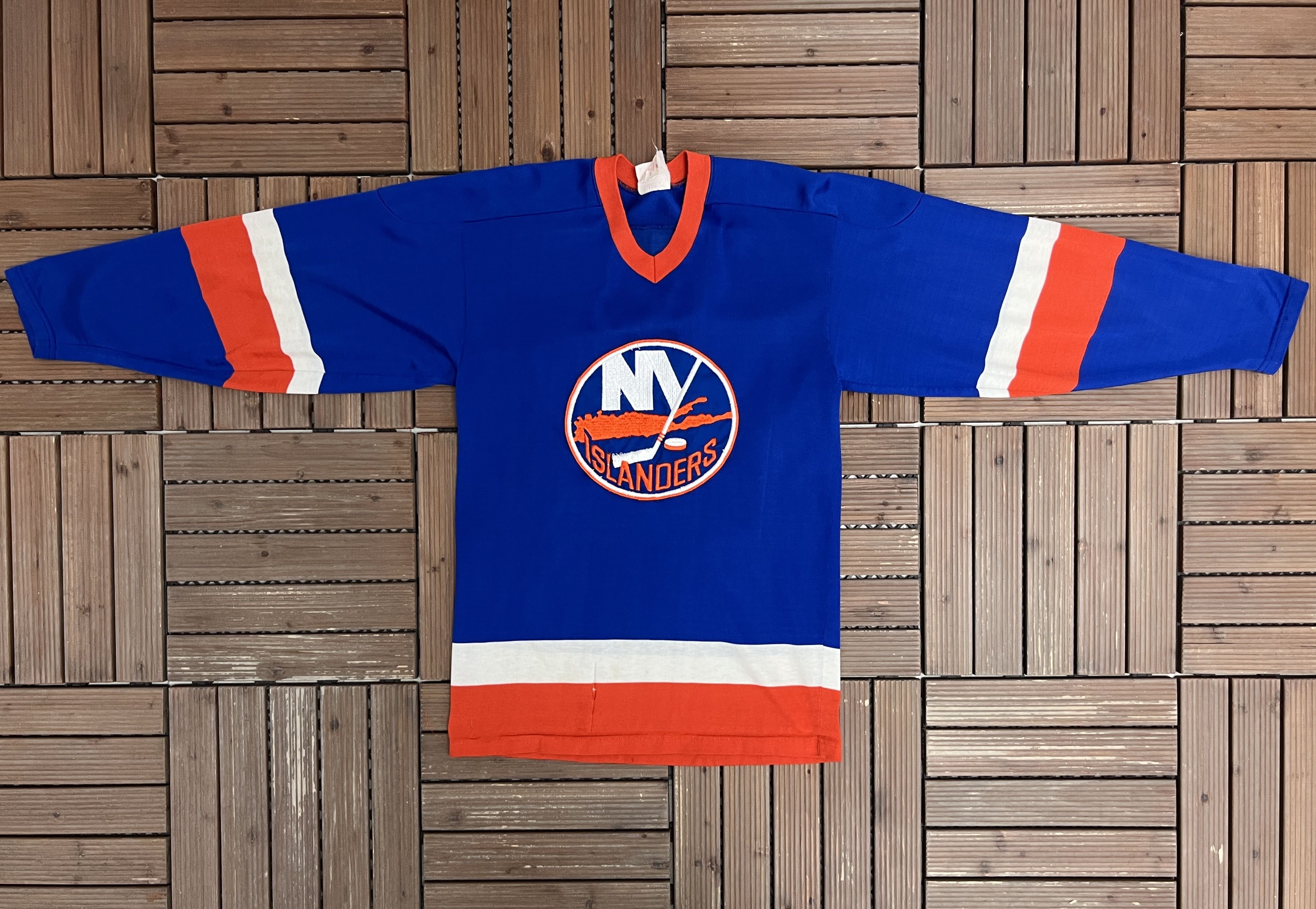 New York Islanders Vintage 80s Blue Hockey Jersey