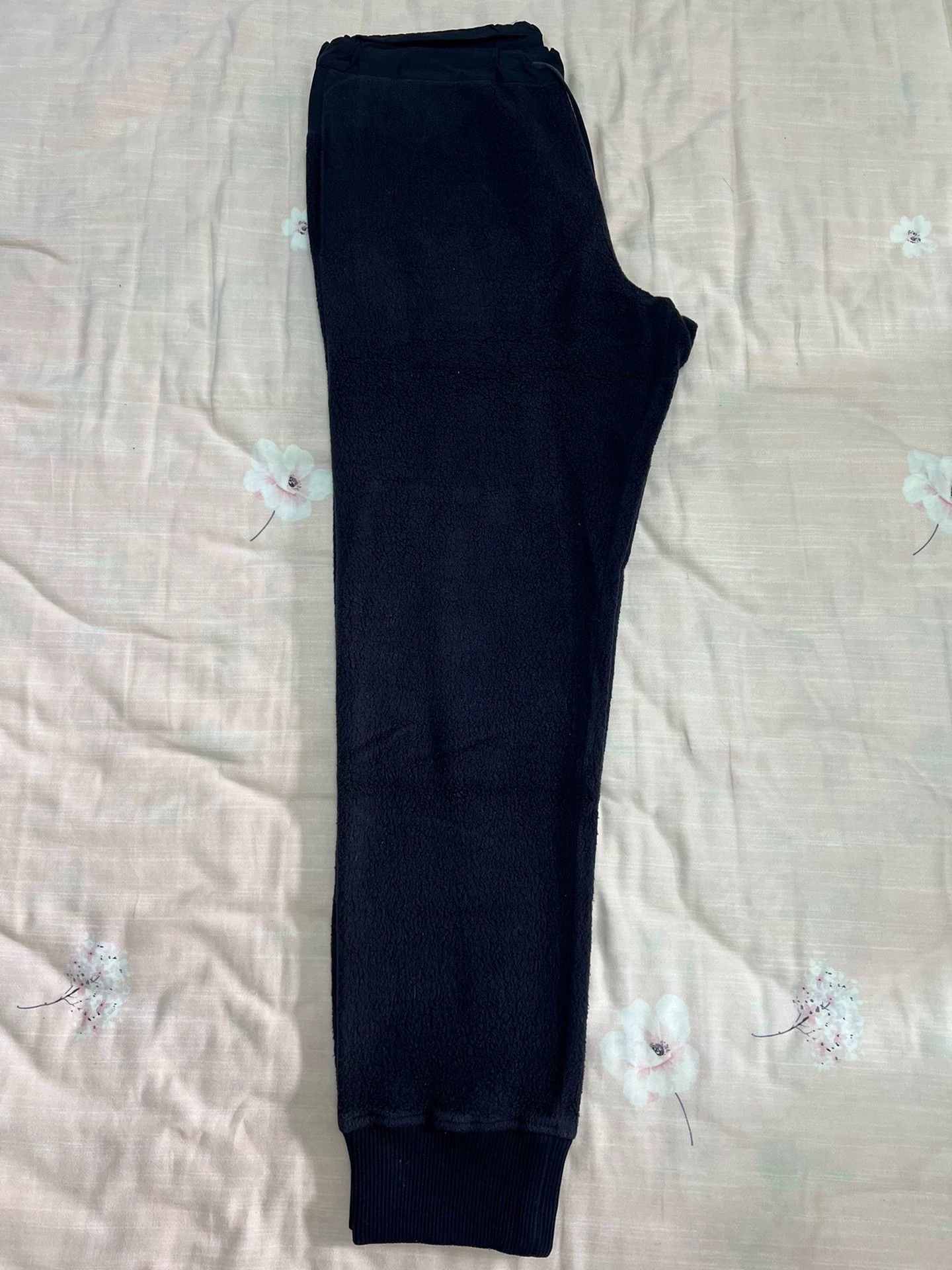 Louis Vuitton Louis Vuitton basic navy sweatpants men's size 40 Size US 40 / EU 56 - 1 Thumbnail