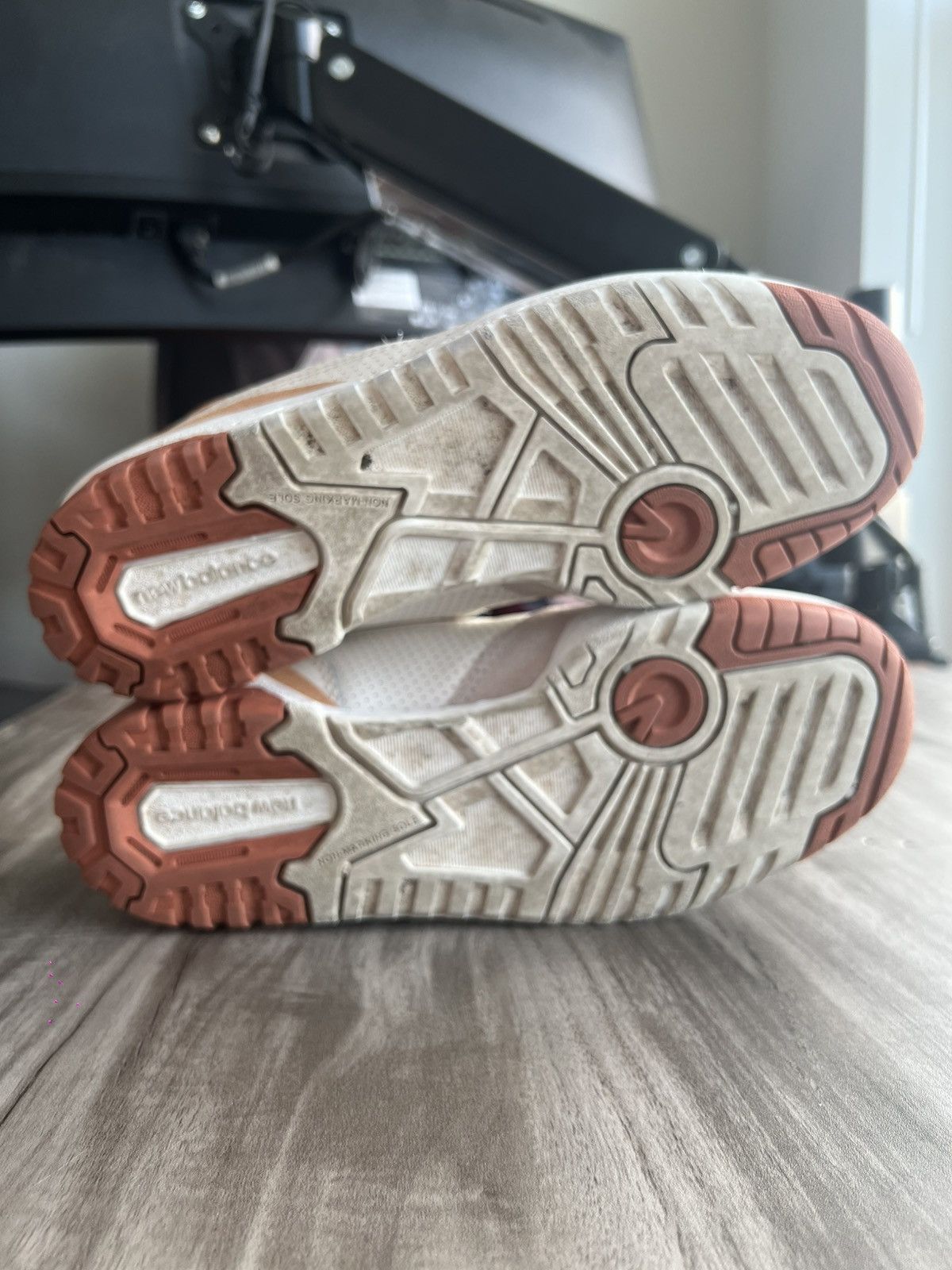 New Balance Size 7 Women’s- New Balance 550 Au Lait Cream Orange Size US 7 / IT 37 - 9 Thumbnail