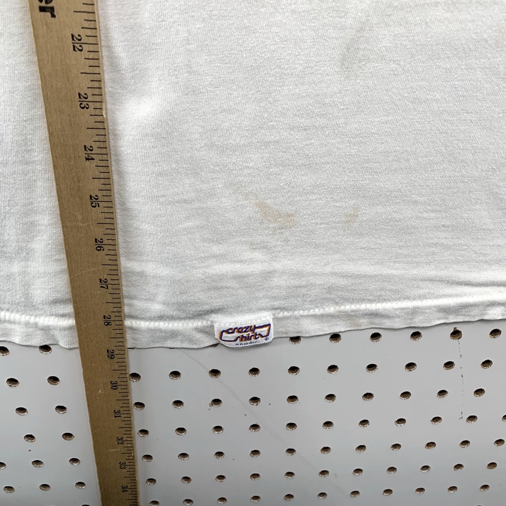 Vintage VINTAGE Crazy Shirt Lahaina Whaling Museum Maui Shirt Mens XL White 90s Tee Mens XL White 90s Vintage Size US XL / EU 56 / 4 - 7 Thumbnail