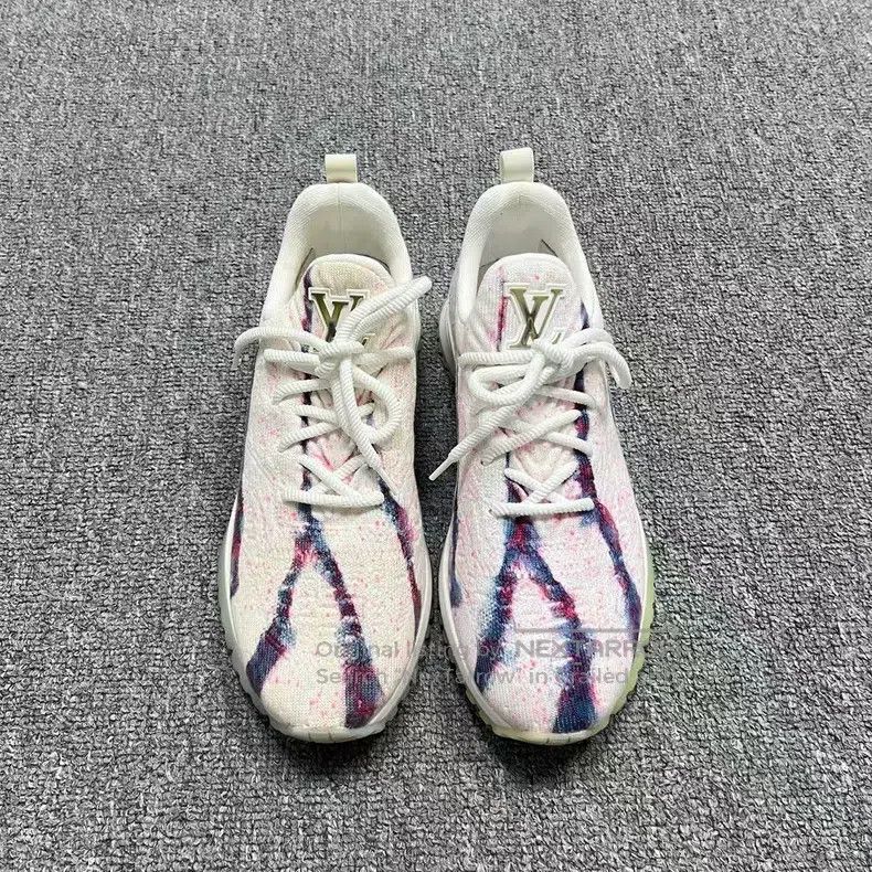 Louis Vuitton Louis Vuitton V. N. R Tie & Dye White Tie-dye Casual Sneak Size US 7 / EU 40 - 2 Thumbnail
