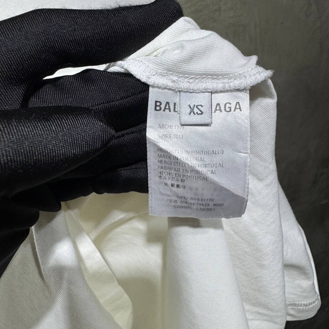 Balenciaga Balenciaga Small logo copy right logo tee Size US L / EU 52-54 / 3 - 7 Thumbnail