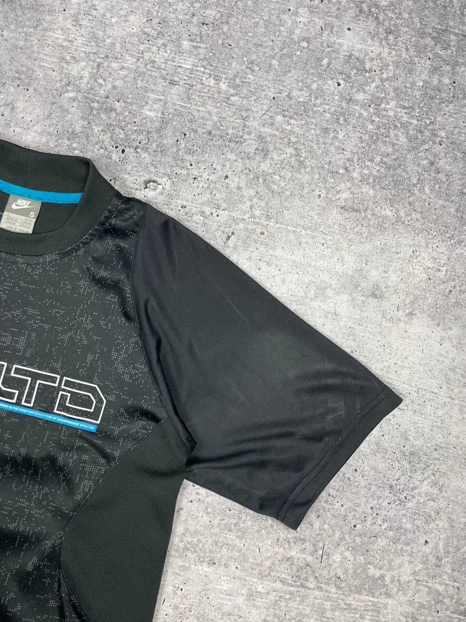 Nike × Vintage Vintage Nike Air LTD Y2K Style Big Logo Central Swoosh Tee Size US S / EU 44-46 / 1 - 6 Thumbnail
