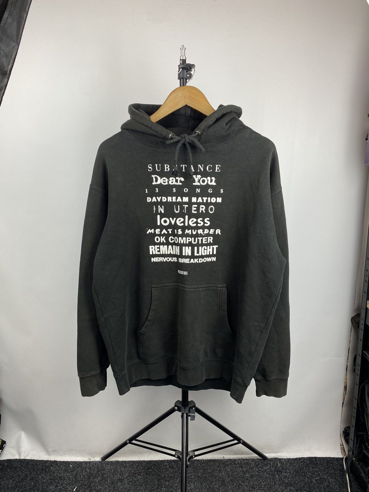 Pleasures Pleasures black sun faded hoodie Size US M / EU 48-50 / 2 - 1 Thumbnail