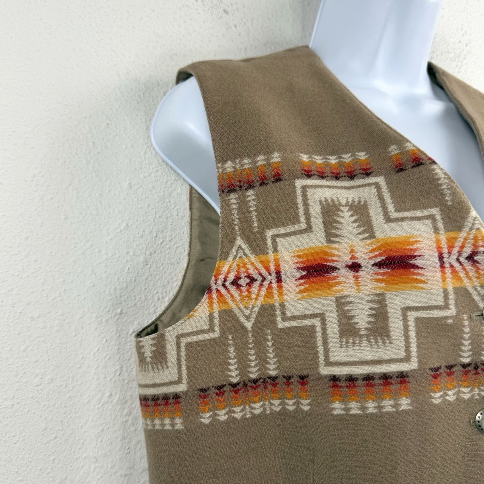 Pendleton VINTAGE Pendleton Womens Set Skirt & Vest Wool Petites 10P Brown Geometric Southwestern Tribal Button Lined Fall Winter Mens Womens? Size 32" / US 10 / IT 46 - 4 Thumbnail