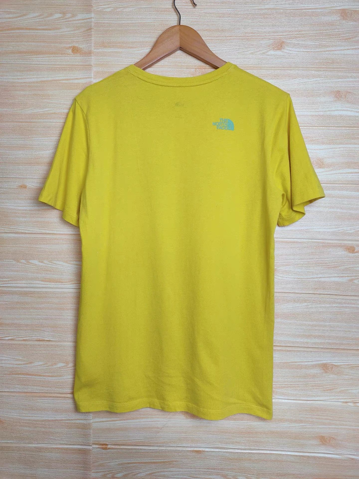 The North Face The North Face Men's Yellow Short Sleeve T-shirt K29 Size US S / EU 44-46 / 1 - 2 Thumbnail