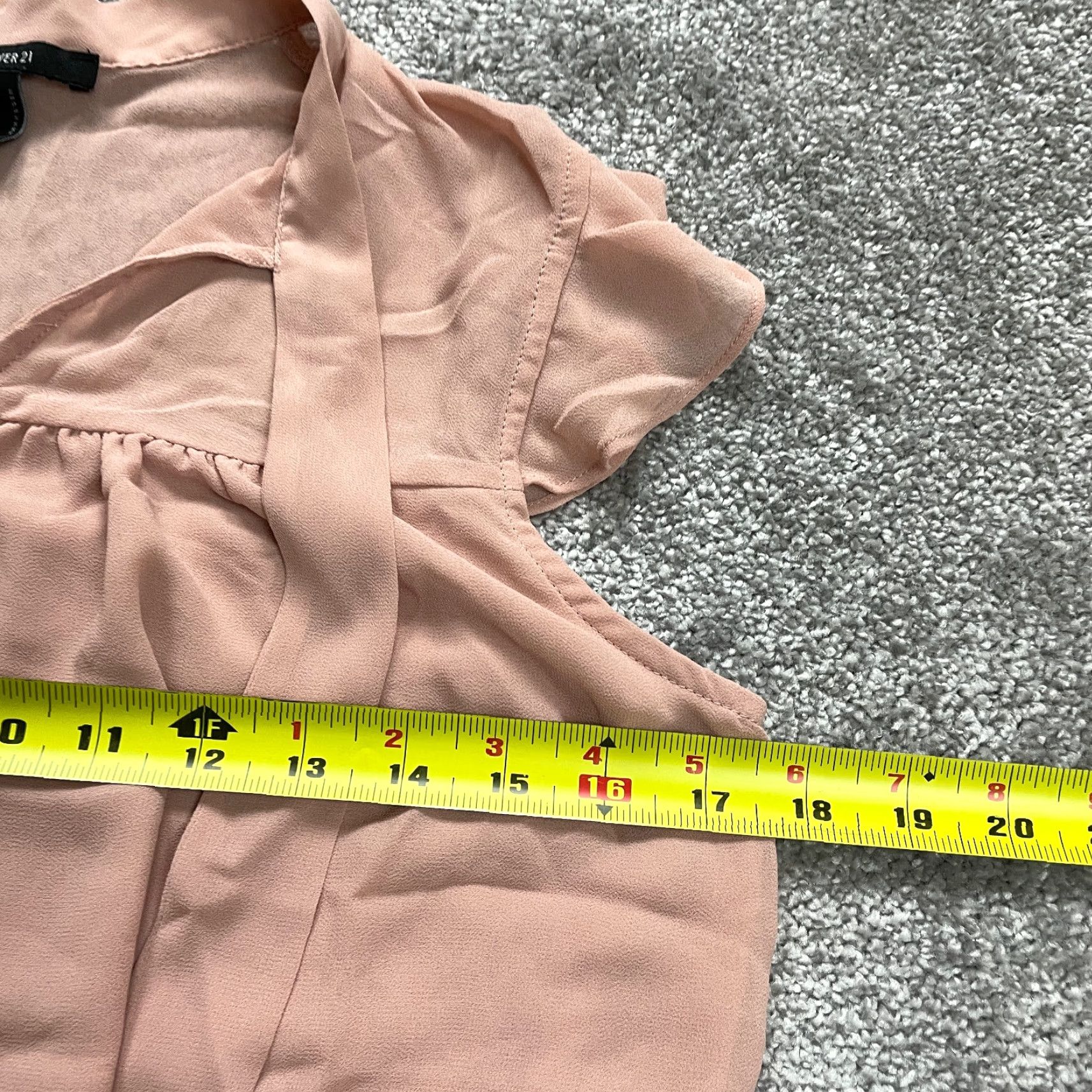 Forever 21 FOREVER 21 Blouse Shirt Womens Small Pink Cropped Straps Lightweight Top Size S / US 4 / IT 40 - 6 Thumbnail